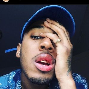 Meet your Posher, Cameron